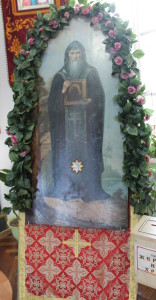 Храмовая икона с частицей мощей прп. Нила Столобенского